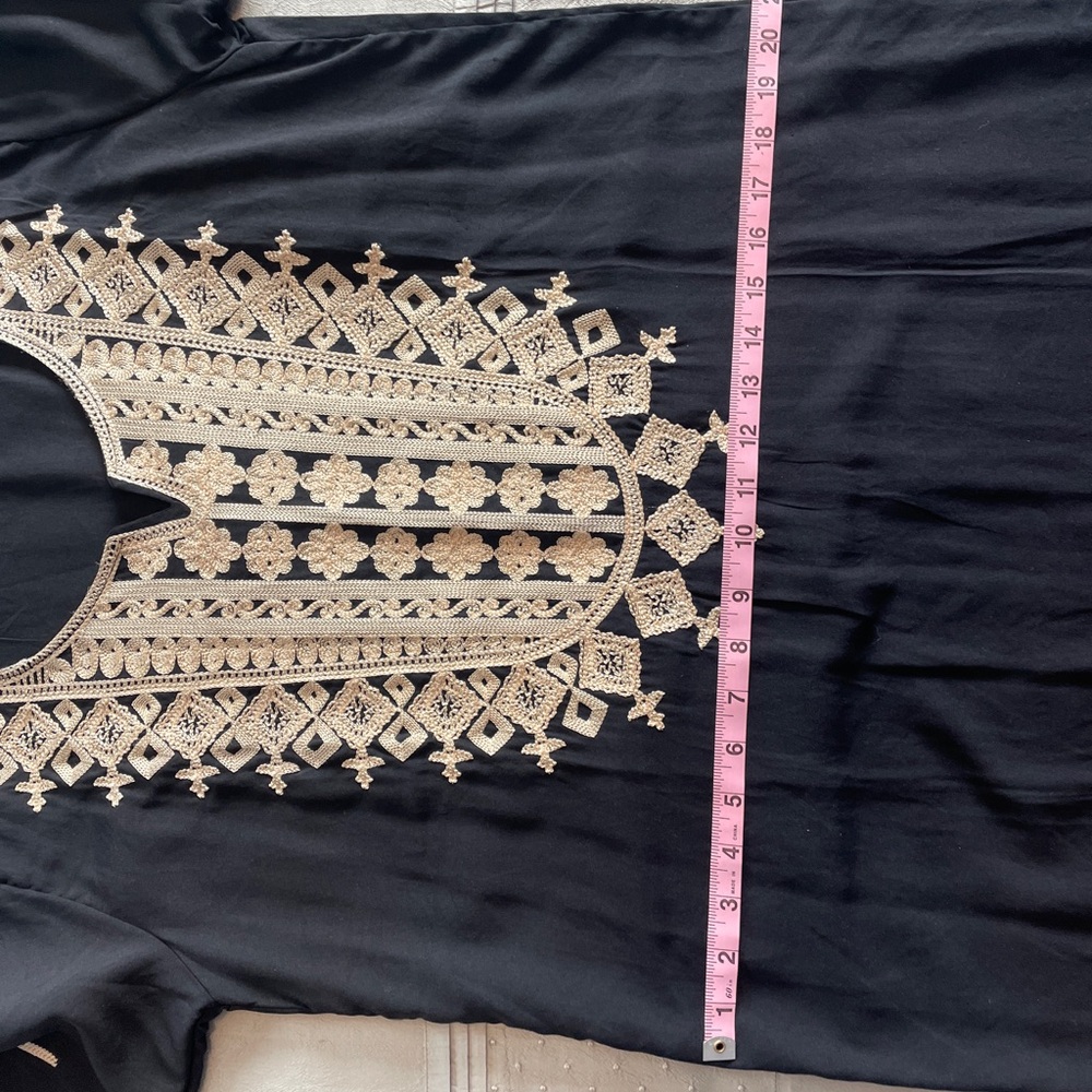 Authentic Egyptian Gallabiyah Kaftan with Beaded Head Scarf - Picture 9 of 12